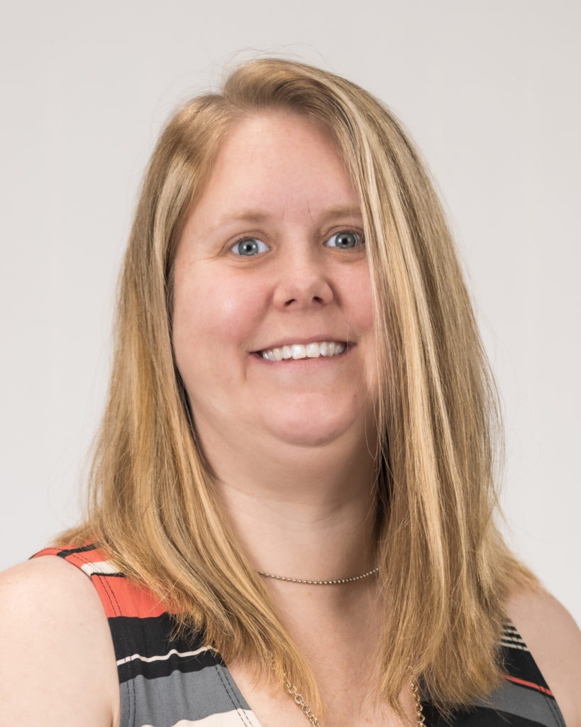 Carrie Maynard Headshot 819x1024